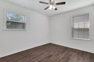 3910 Englewood St, Houston, TX 77026 - Photo 31