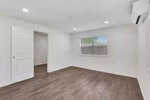 3910 Englewood St, Houston, TX 77026 - Photo 23