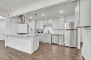 3910 Englewood St, Houston, TX 77026 - Photo 11