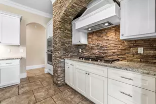 10810 Post Oak Dr, Conroe, TX 77385 - Photo 21