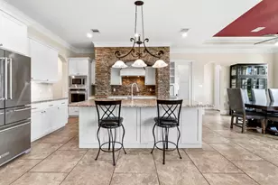 10810 Post Oak Dr, Conroe, TX 77385 - Photo 3