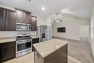 8985 Oval Glass Street, Conroe, TX 77304 - Photo 11