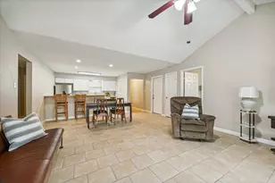 12510 Corning Dr, Houston, TX 77089 - Photo 11