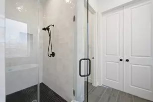 8115 Fenway Hts Dr, The Woodlands, TX 77389 - Photo 35