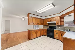 26789 Hanna Rd, Oak Ridge North, TX 77385 - Photo 11