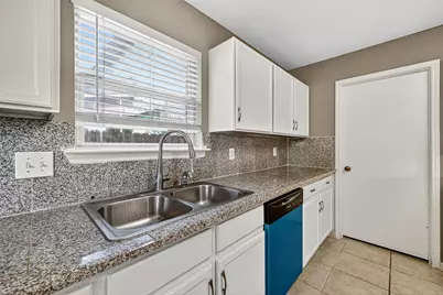 5615 W Harrow Drive, Houston, TX 77084 - Photo 9