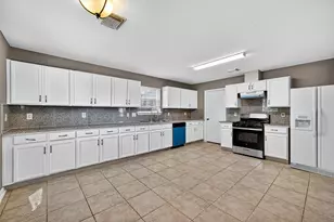 5615 W Harrow Dr, Houston, TX 77084 - Photo 5