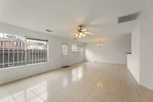 8226 Gold Tee Dr, Houston, TX 77036 - Photo 3