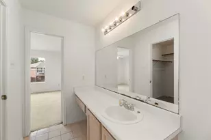 8226 Gold Tee Dr, Houston, TX 77036 - Photo 17