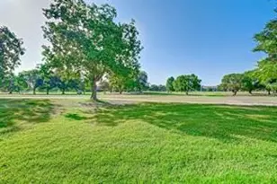 8226 Gold Tee Dr, Houston, TX 77036 - Photo 29