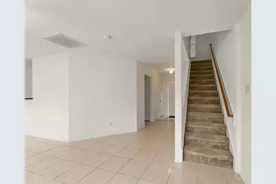 8226 Gold Tee Drive, Houston, TX 77036 - Photo 5