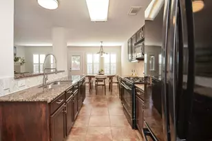 5110 Prosperity Cir, Houston, TX 77018 - Photo 5
