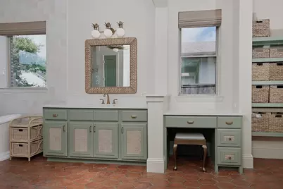 66 W Sawyer Ridge Drive, The Woodlands, TX 77389 - Photo 17