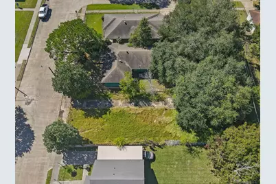 827 W 14th Street, Port Arthur, TX 77640 - Photo 3