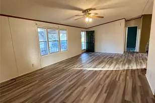 111 Lakeside Woods Dr, Point Blank, TX 77364 - Photo 5