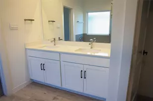 22502 Petrizzi Ln, Katy, TX 77449 - Photo 9