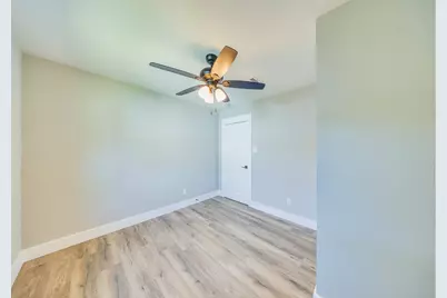 6201 Carew Street, Houston, TX 77074 - Photo 27