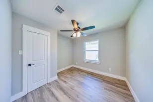 6201 Carew St, Houston, TX 77074 - Photo 17