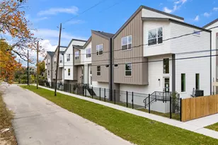 2953 Delafield St, Houston, TX 77023 - Photo 3