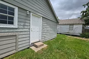 603 Willow St, Baytown, TX 77520 - Photo 15