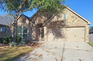 106 Colina Vista Way, Montgomery, TX 77316 - Photo 1