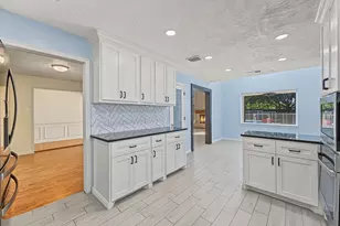 5911 Sandypine Ct, Spring, TX 77379 - Photo 9