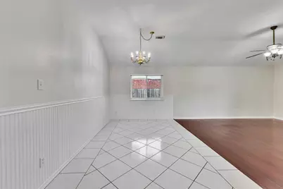 21808 Whispering Forest Drive, Kingwood, TX 77339 - Photo 5