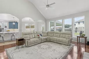 14010 Sea Myrtle Ln, Sugar Land, TX 77498 - Photo 5