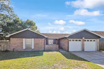 2719 Meadow Lane, La Marque, TX 77568 - Photo 1