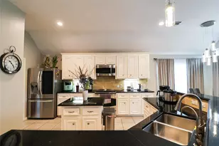 34 Crestview Trail, Houston, TX 77082 - Photo 7