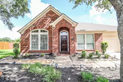 34 Crestview Trail, Houston, TX 77082 - Photo 1