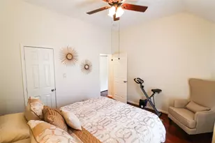 34 Crestview Trail, Houston, TX 77082 - Photo 17