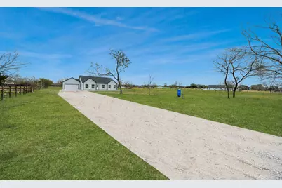 39934 Garrett Road #R, Brookshire, TX 77423 - Photo 7