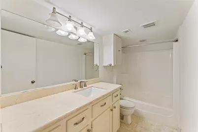 359 N Post Oak Lane #127, Houston, TX 77024 - Photo 17