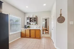 8402 Piping Rock St, Baytown, TX 77523 - Photo 15