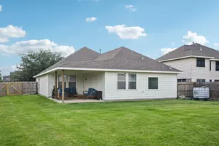 8402 Piping Rock St, Baytown, TX 77523 - Photo 39