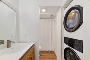 7900 N Stadium Dr, Houston, TX 77030 - Photo 11