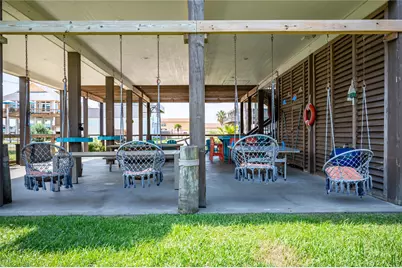 866 Townsend Drive, Crystal Beach, TX 77650 - Photo 31