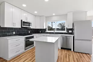 4929 Libbey Ln, Houston, TX 77092 - Photo 11