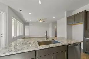 3219 Hidden Mist Dr, Texas City, TX 77568 - Photo 15