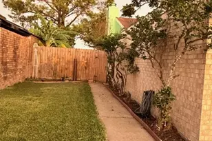 2955 Shadow Trail Dr, Houston, TX 77082 - Photo 3