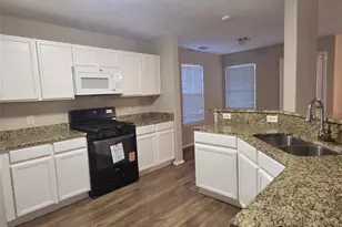 19426 Old Barngate Ln, Houston, TX 77073 - Photo 13