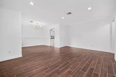 5214 Starkridge Drive, Houston, TX 77035 - Photo 5