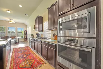 640 Pertonila Lane, Webster, TX 77598 - Photo 11