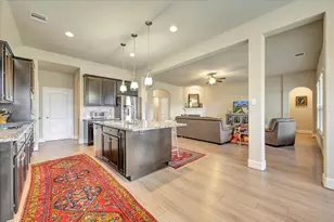 640 Pertonila Ln, Webster, TX 77598 - Photo 13