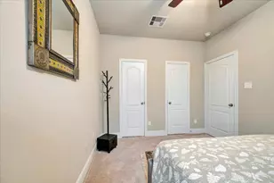 640 Pertonila Ln, Webster, TX 77598 - Photo 35