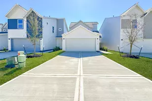 2718 Discovery Trails Ct, Conroe, TX 77301 - Photo 1