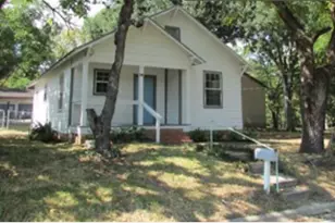 803 Burch St, Brenham, TX 77833 - Photo 1