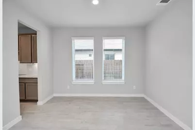 8447 Northern Pintail Drive, Houston, TX 77049 - Photo 11