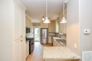 1307 Walton St, Houston, TX 77009 - Photo 9